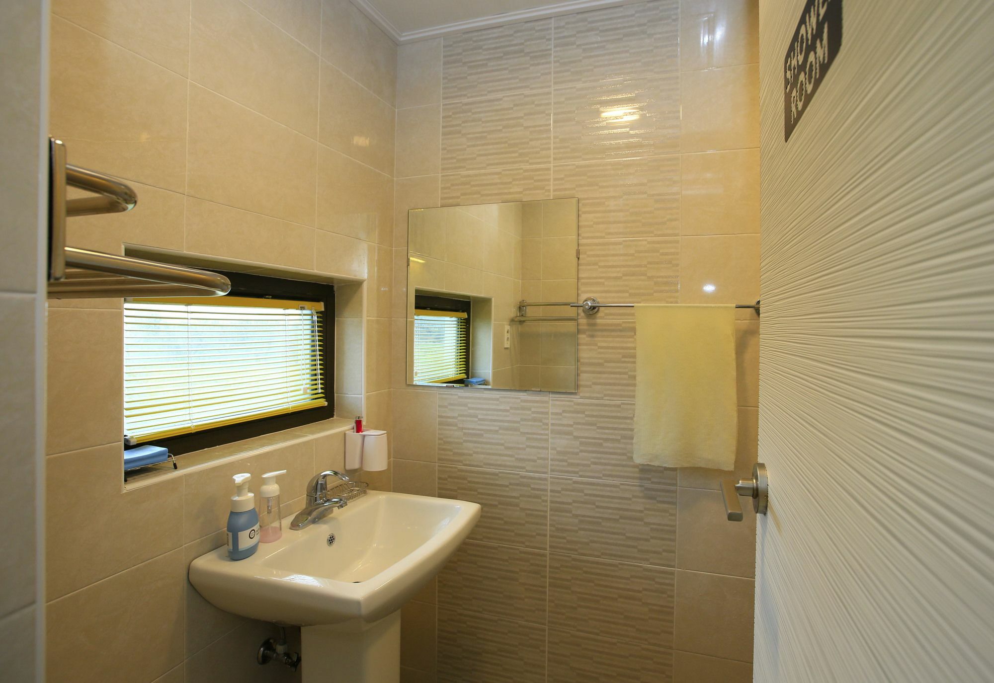 Dongdong Guesthouse 済州市 エクステリア 写真